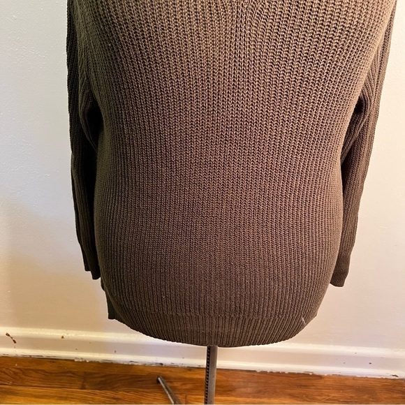 Soho New York & Co Jeans V-Neck Sweater Olive Green - Picture 3 of 10